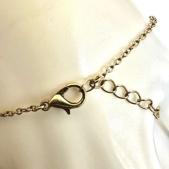 Gold tone lock and key charm chain bracelet - Picture 7 of 7